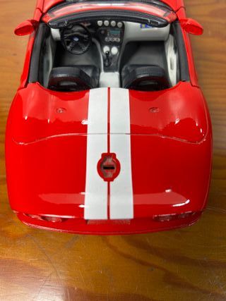 Maqueta Shelby Series 1 1:18