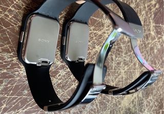 Lotto di 2 Sony SmartWatch 3 SWR50