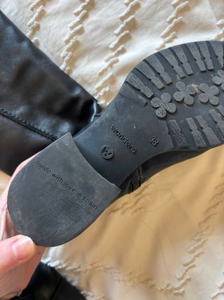 Botas altas de piel Wonders negras