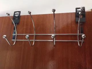 Percha de puerta, metálico plateado