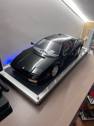 Ferrari testarossa 1:8