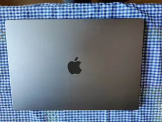 MacBook Pro 16 M1 Max Plata/Gris Espacial