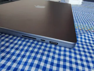 MacBook Pro 16 M1 Max Plata/Gris Espacial