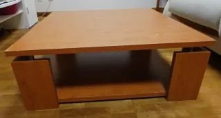 Mesa de centro de madera para salón