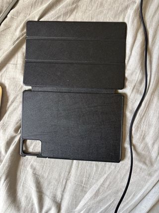 Lenovo Tab M11 con funda, lápiz y teclado
