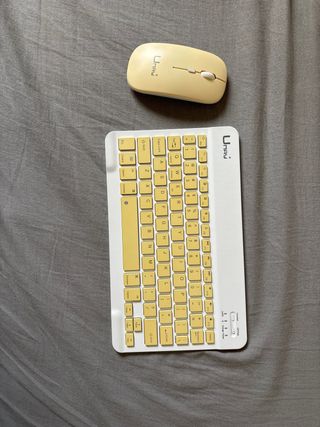 Lenovo Tab M11 con funda, lápiz y teclado