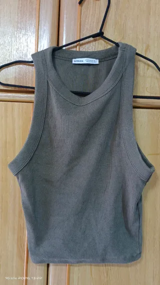 Lote 3 Tops Bershka Talla XS Verde