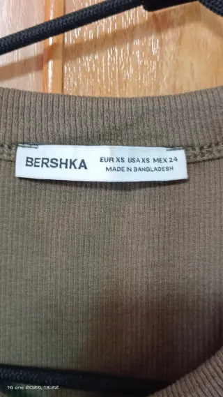 Lote 3 Tops Bershka Talla XS Verde