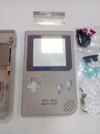 Carcasa Nintendo Game Boy Pocket. Nueva.