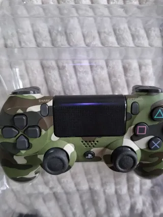 Mando PS4 DUALSHOCK 4 Camuflaje Verde