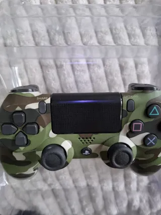 Mando PS4 DUALSHOCK 4 Camuflaje Verde