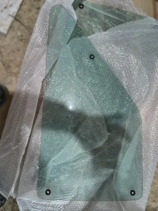 Vetri posteriori Ford Escort RS Turbo colore fumé