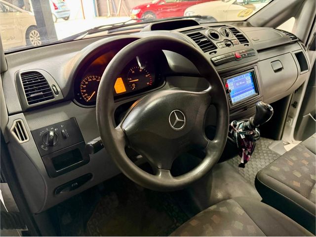 Mercedes-Benz Vito 3Plazas etiqueta Bola remolque