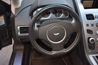 Aston Martin Vantage 2016