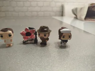 Intercambio Kinder Joy Stranger Things Figuras