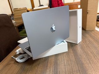 MacBook Air 13” M4 16GB 512GB 2025