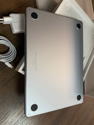 MacBook Air 13” M4 16GB 512GB 2025