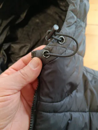 Chaqueta Vans Invierno Negra y Roja