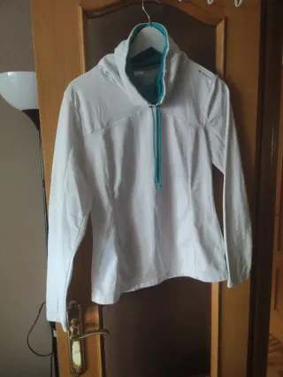 Sudadera Quechua cuello alto Talla M