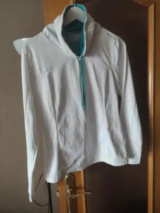 Sudadera Quechua cuello alto Talla M