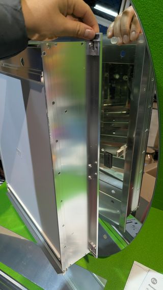 Armario de aluminio ovalado 1 puerta