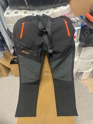 Pantaloni da escursionismo neri con cerniere