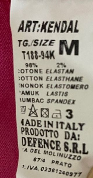 Pantaloni donna rosa a zampa