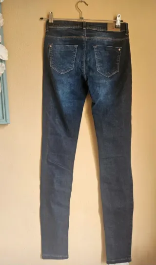 Conjunto vaquero chaleco y pantalón