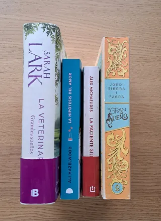 Pack de libros de distintos géneros