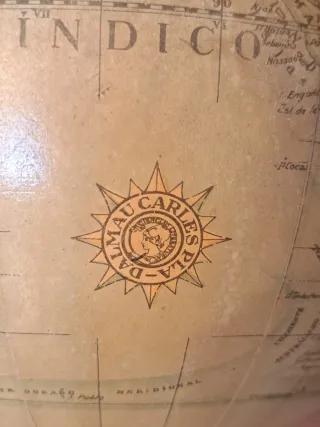 Globo terráqueo de "Dalmau Carles Pla" años 40/50