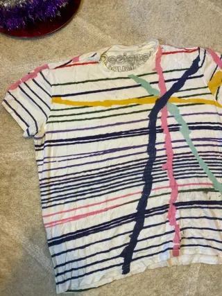 Camiseta Desigual blanca rayas multicolor