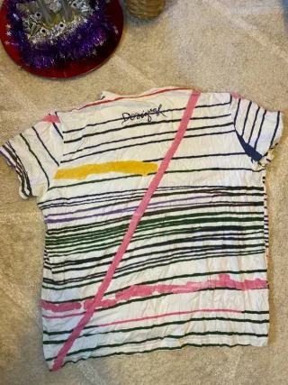 Camiseta Desigual blanca rayas multicolor