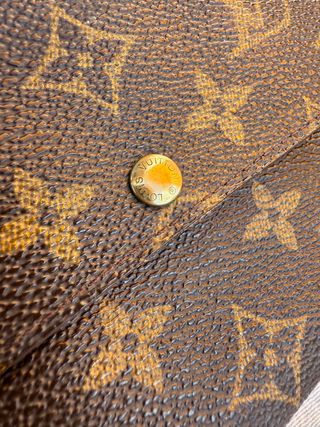 Louis Vuitton Cartera Cadena Marrón Dorada