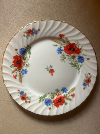 Vajilla de porcelana BIDASOA con flores