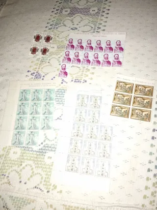 Lote Sellos Peseta España tengo casi 3000 sellos