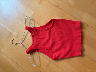 Top tirantes rojo