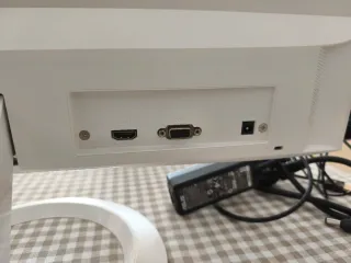 Pantalla Asus Blanca