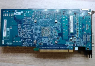 3 Tarjetas Gráficas Antiguas