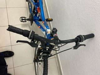 Bicicleta infantil rockrider 24