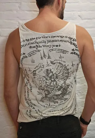 Camiseta tirante estilo Tailandia