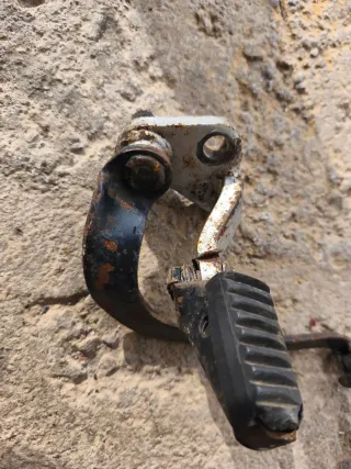 Estribera Derecha Africa Twin XRV650