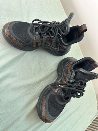 Zapatillas Louis Vuitton Negras y Marrones