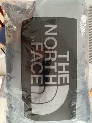 Cazadora The North Face con capucha Talla M negra