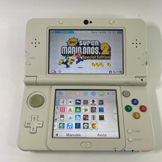 New Nintendo 3DS Edizione Boo con giochi
