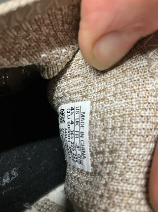 Zapatillas Adidas Beige y Marrón