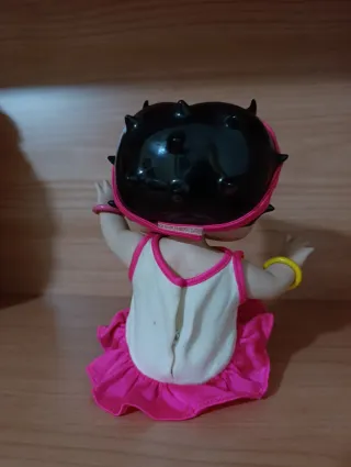 Statuina di Betty boop baby. È alta circa cm. 22,5