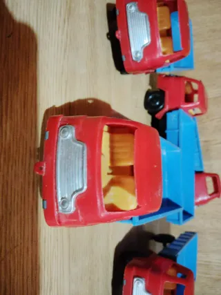 Lote camiones de juguete antiguos