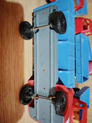 Lote camiones de juguete antiguos