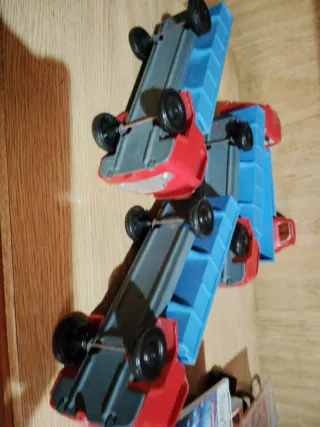 Lote camiones de juguete antiguos