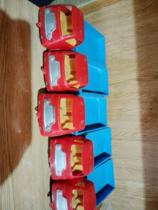 Lote camiones de juguete antiguos